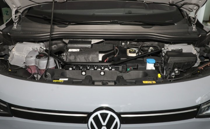 老车企新对决:ID.4 CROZZ 对比 bZ4X