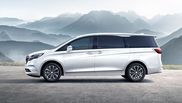 荣威iMAX8对比别克GL8，该选哪一辆？