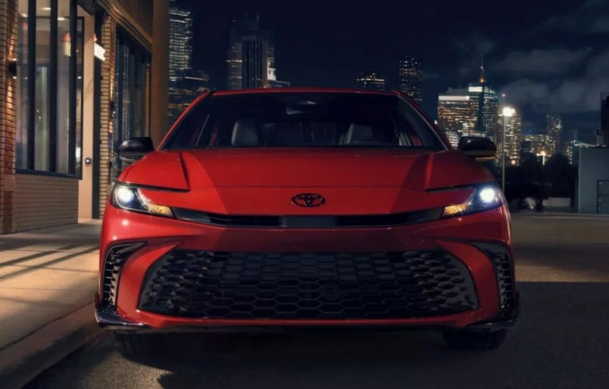 新款凯美瑞变帅了，售价小涨