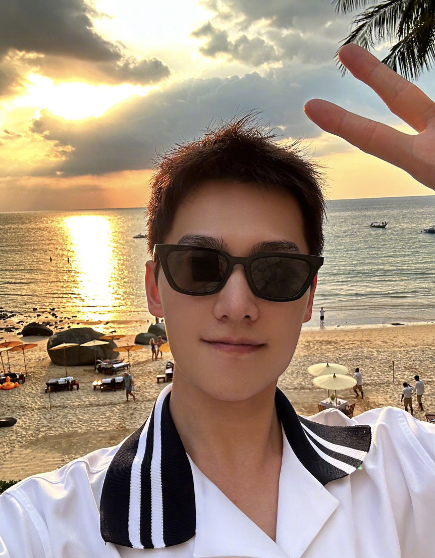 杨洋<a href=