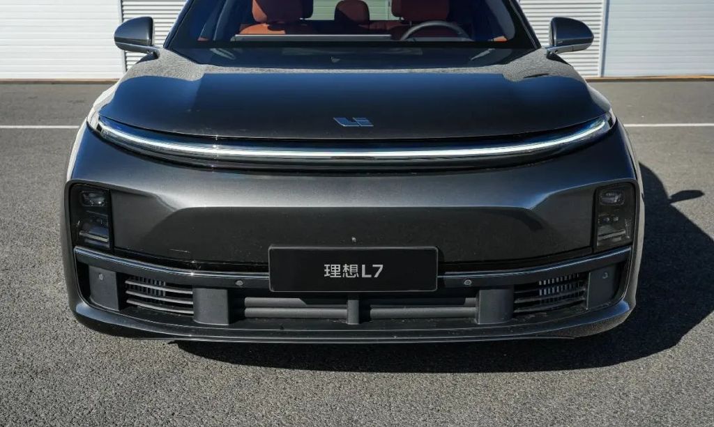 空间大、动力强还是增程SUV?理想/腾势/奔驰怎么选?