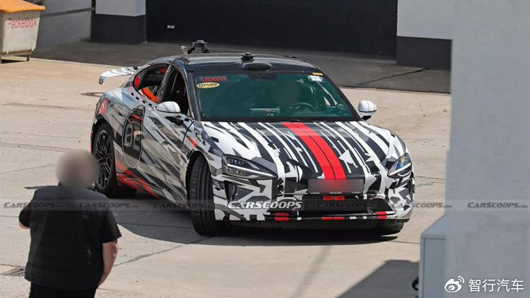 小米SU7 V8s版现身纽北赛道，圈速令人期待