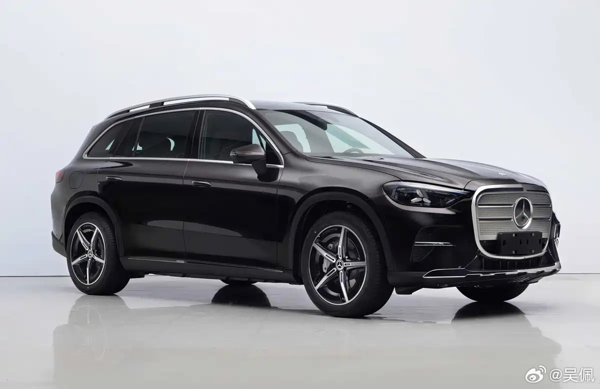 全新奔驰GLC EV轴距超3米，智舱智驾成焦点