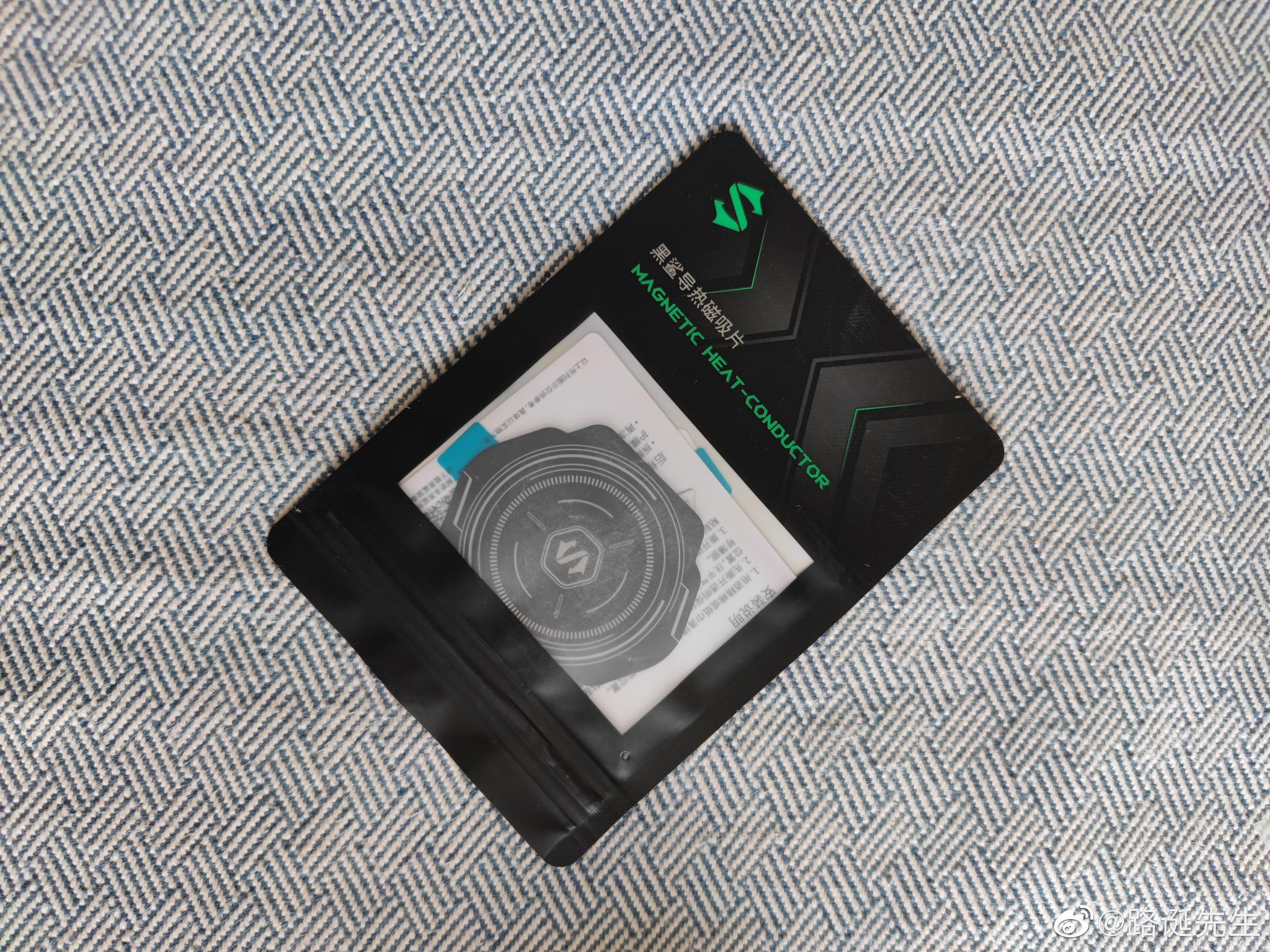 手机可以用磁吸散热吗 4818-krpikqf7897910.jpg