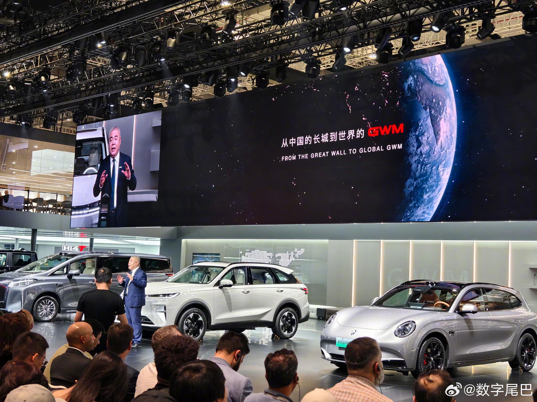 长城全球推广Hi4四驱混动系统，4.0T V8发动机亮相
