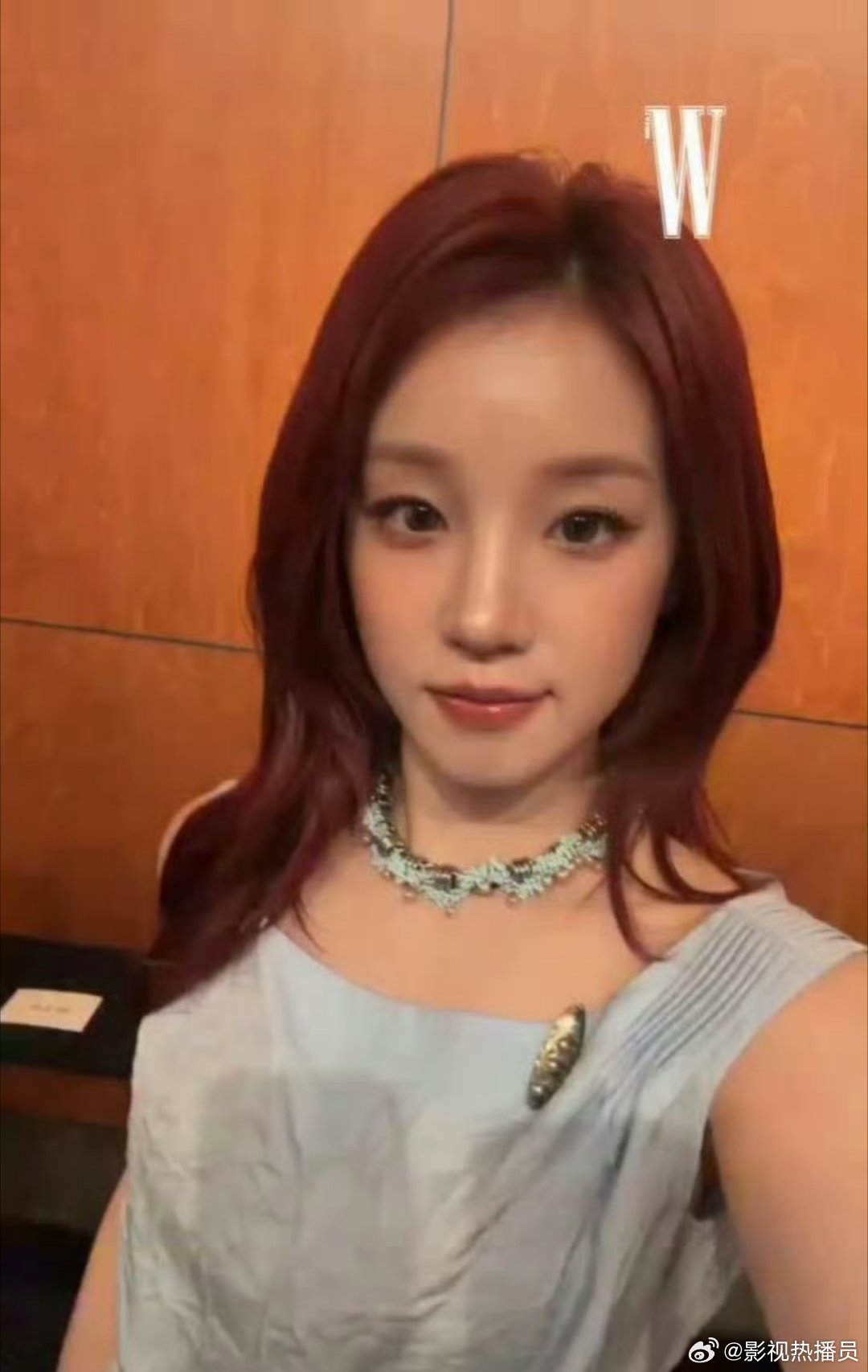 宋雨琦亮相时装周甜酷灵动状态满分