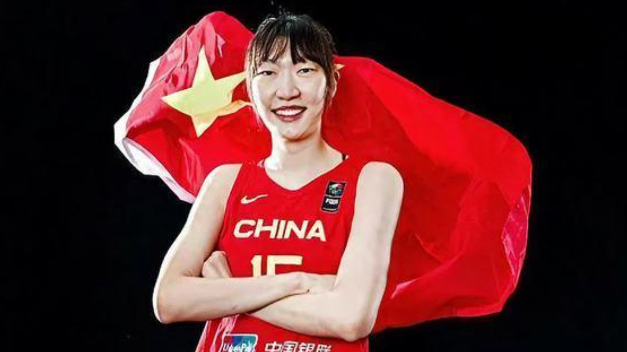 女篮韩旭弃300万顶薪闯澳洲：中国女篮留洋潮里的“清醒者”