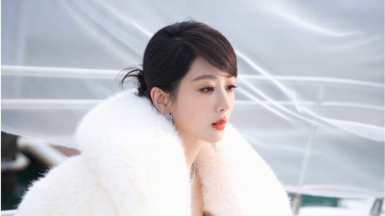 杨紫欧豪《玉兰花开君再来》官宣开机，杨紫发文