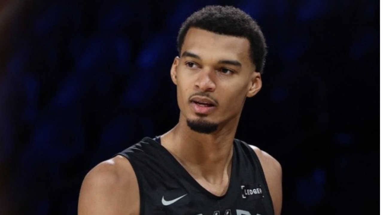 文班33+8+3无缘全明星MVP！世界队浪费2个名额，杜兰特预言成真了