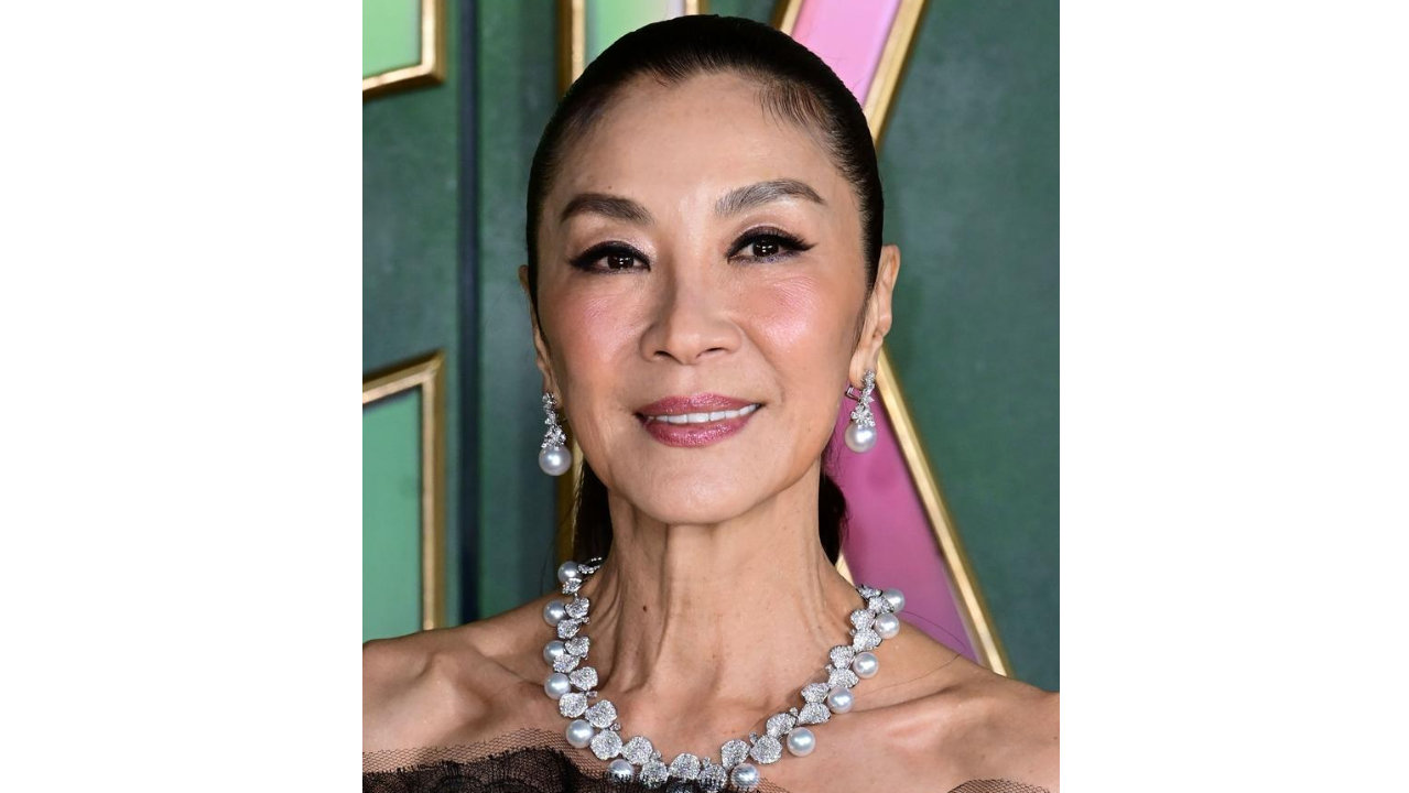 从邦女郎到金熊奖：杨紫琼如何用40年打破东西方银幕偏见