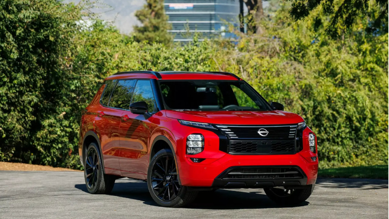 插混版的日产奇骏海外推出，配2.4L插混马力251匹，纯电续航61km