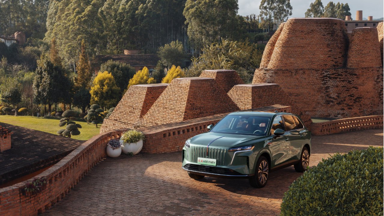 17.88万起重塑中大型SUV价值标杆 红旗HS6 PHEV重磅上市