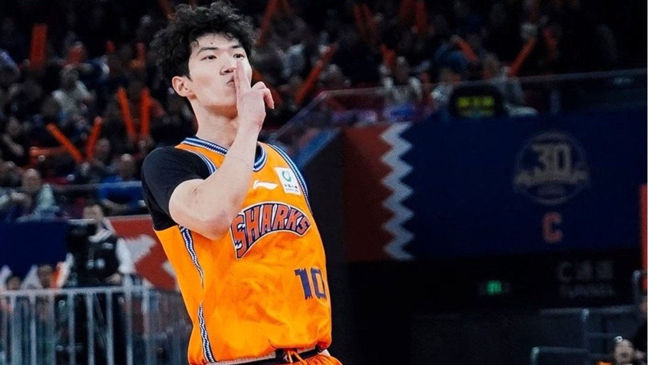 轰18+8夺冠！中国男篮21岁1米96控卫蜕变：新四字外援打动郭士强？