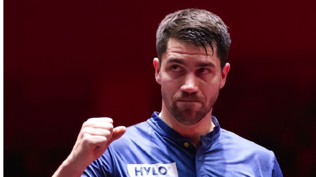 33岁老弗爆冷张本仰天握拳！闫安道出真因：与樊振东同队肯定涨球啊