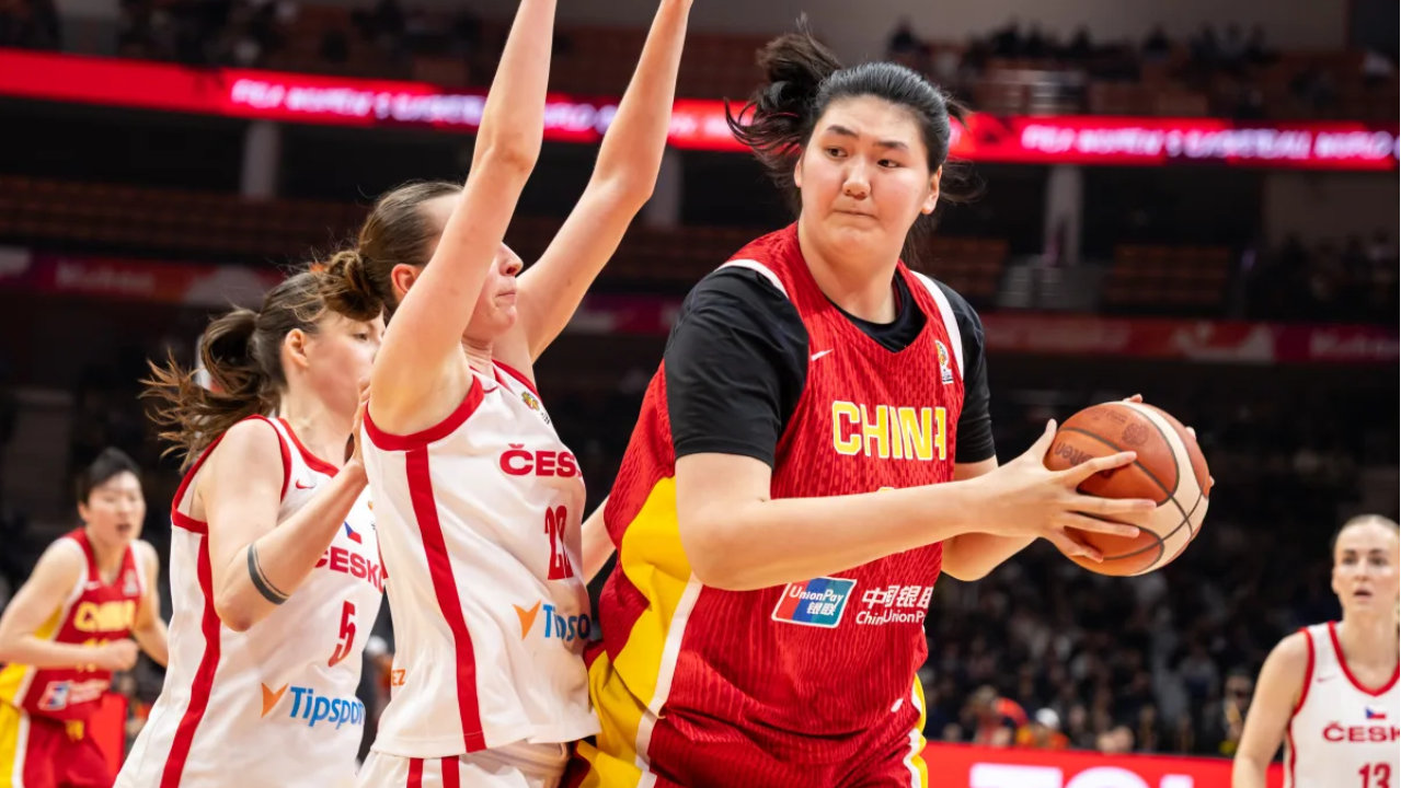 2027WNBA选秀榜第2！2米26张子宇明年当榜眼？女姚明迎新挑战