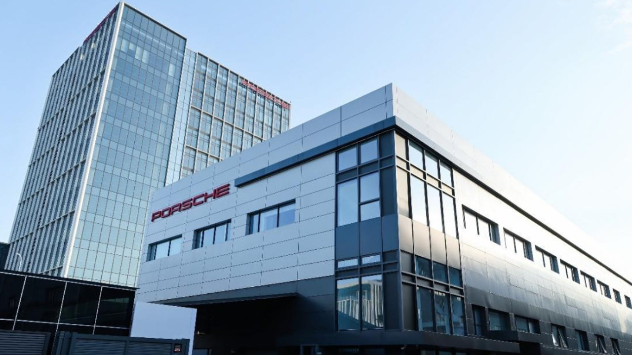 保时捷智能化升级，背后有“它”的身影