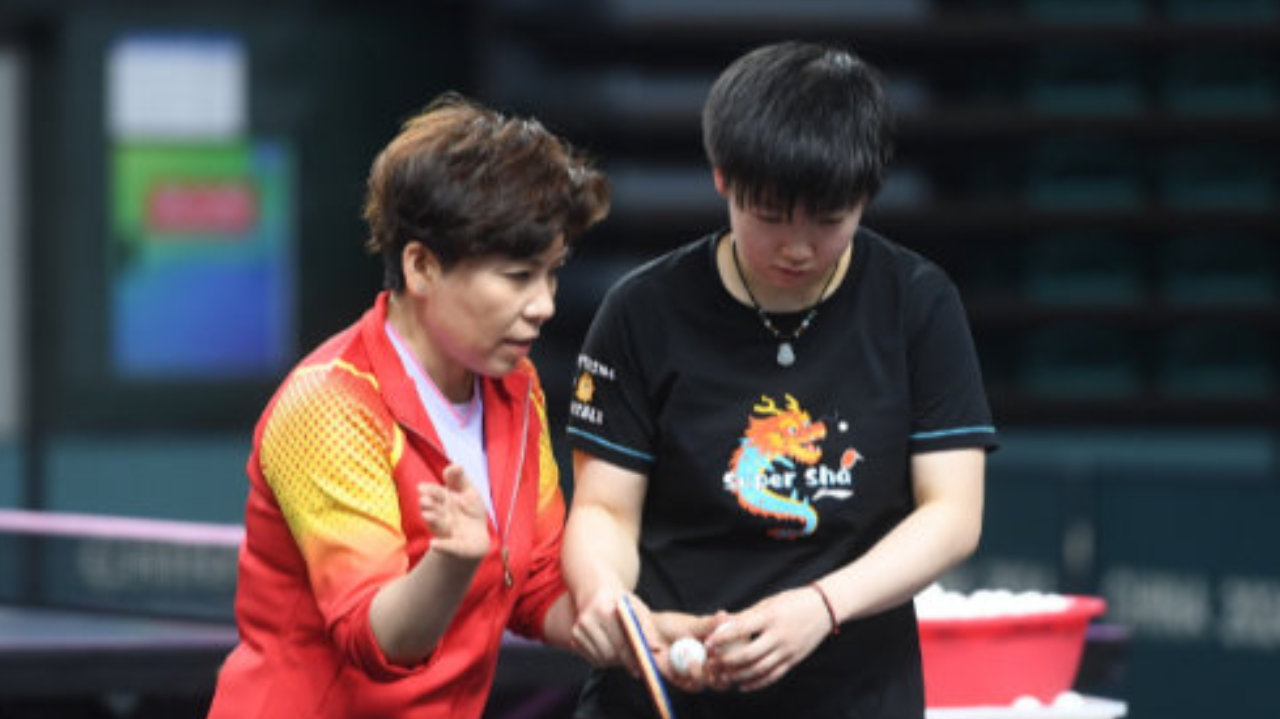 邓亚萍接受采访说，乒乓球运动员要学兵法