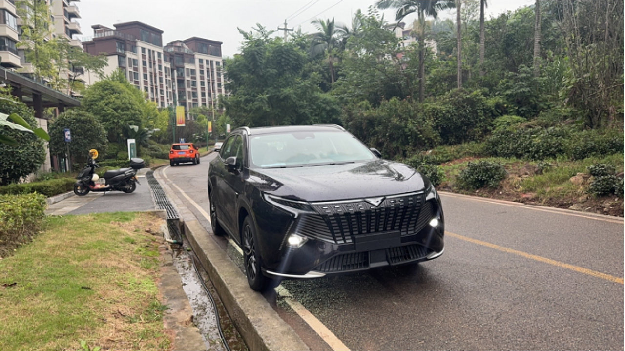 被凯翼圈粉两次，一台车搞定全家出行