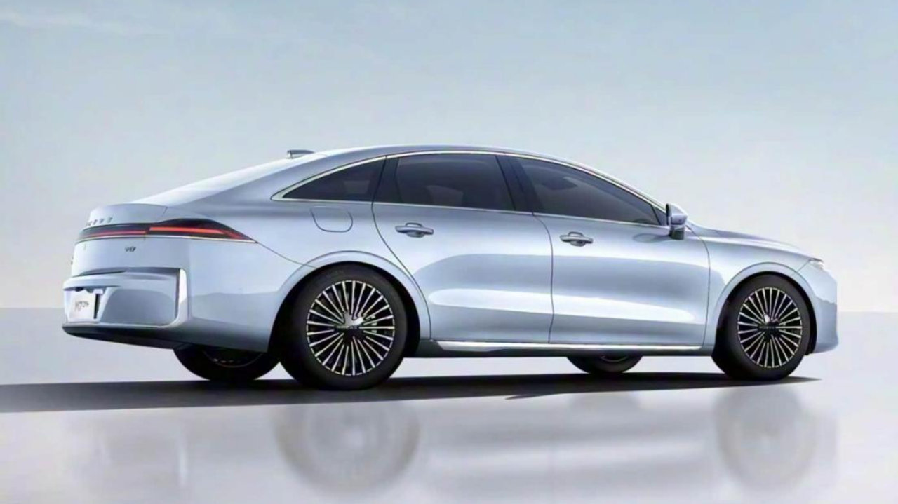 8 万+预算闭眼入！谁能想到国产家轿里藏着这么一款宝藏选手！