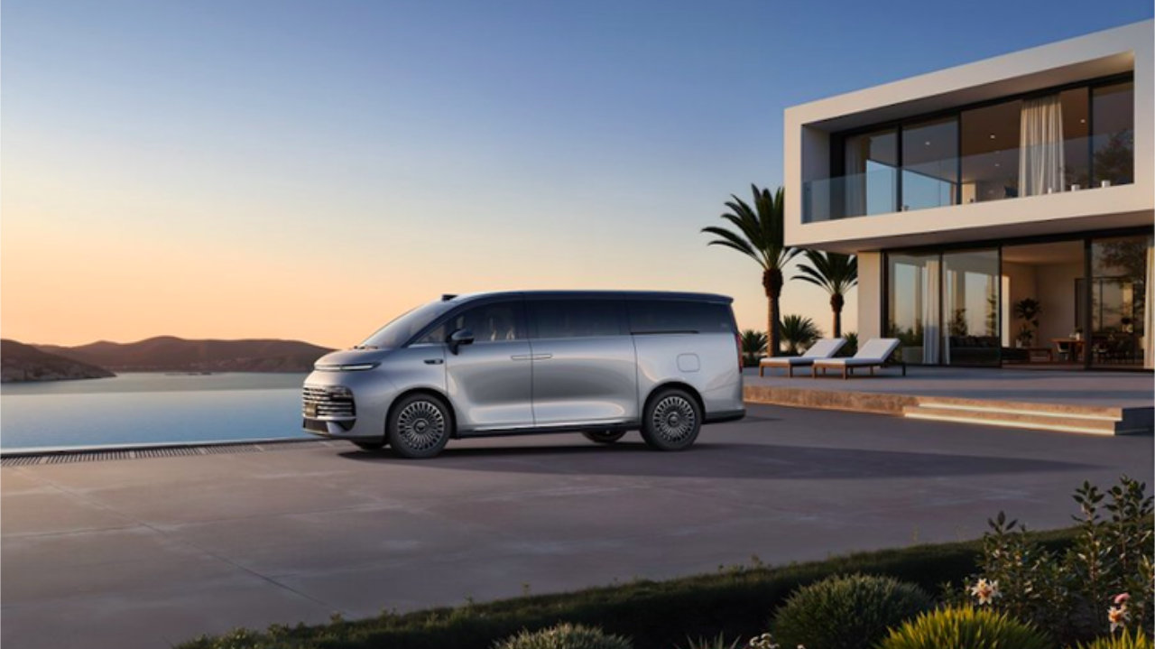 31.98万起吉利银河V900预售，全系标配智能双电机四驱系统