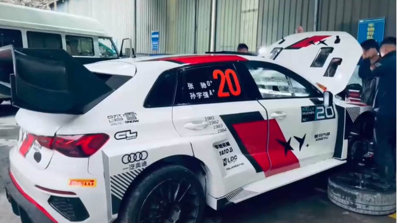 黄景瑜开高尔夫，范丞丞开领克，韩寒《飞驰人生3》都用了哪些赛车