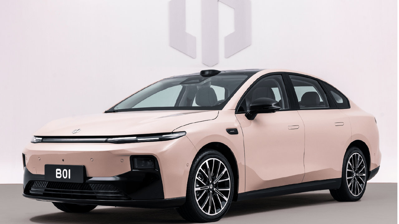 10万级纯电家轿性价比之选，零跑B01哪个配置更对你的味？