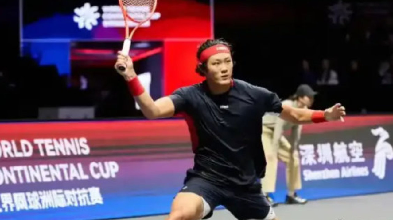 WTCC世界网球洲际对抗赛，张之臻0-2瓦舍罗