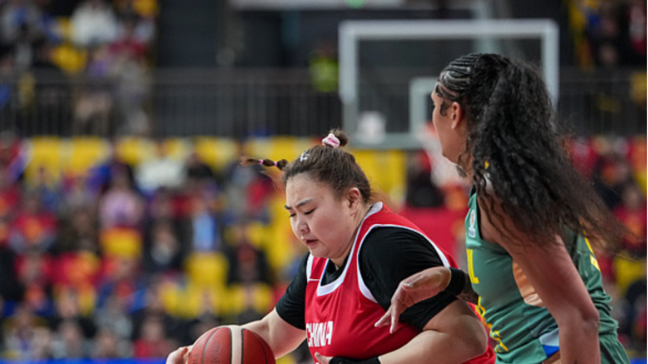 16分钟砍12+6！中国女篮2米01女版奥尼尔闪耀：无惧WNBA探花真猛