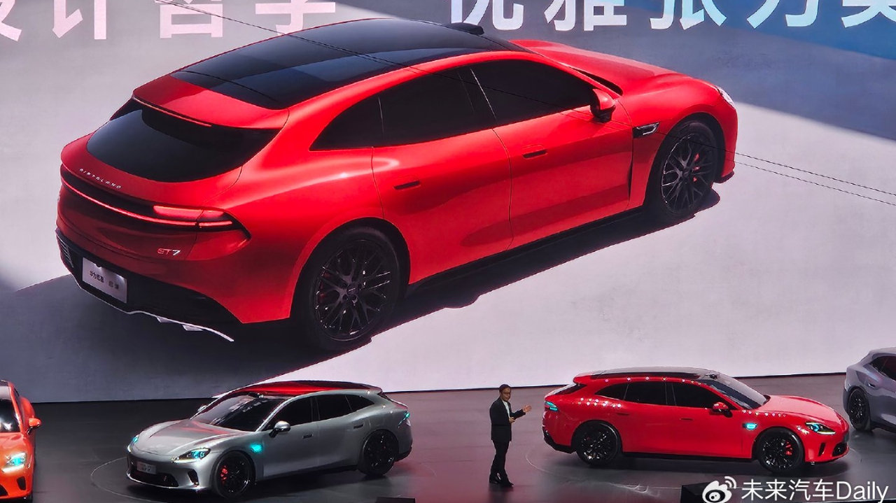 启境GT7首秀：广汽在战时状态下打出最响一枪