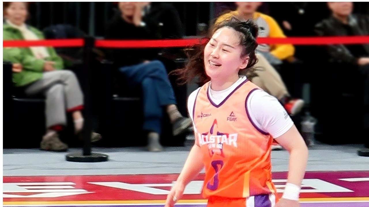 轰24+6+8！中国女篮31岁王牌后卫复活：宫鲁鸣带她战世界杯？