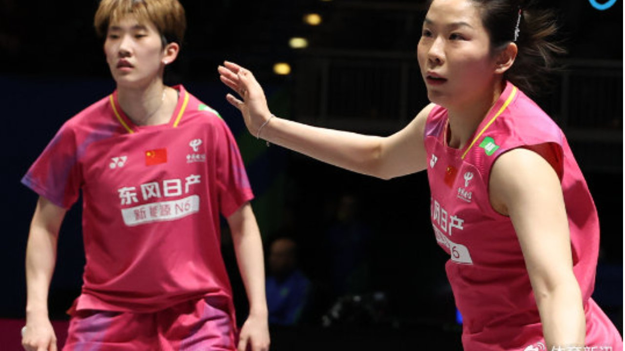 贾一凡/张殊贤2-0广田彩花/樱本绚子，晋级四强