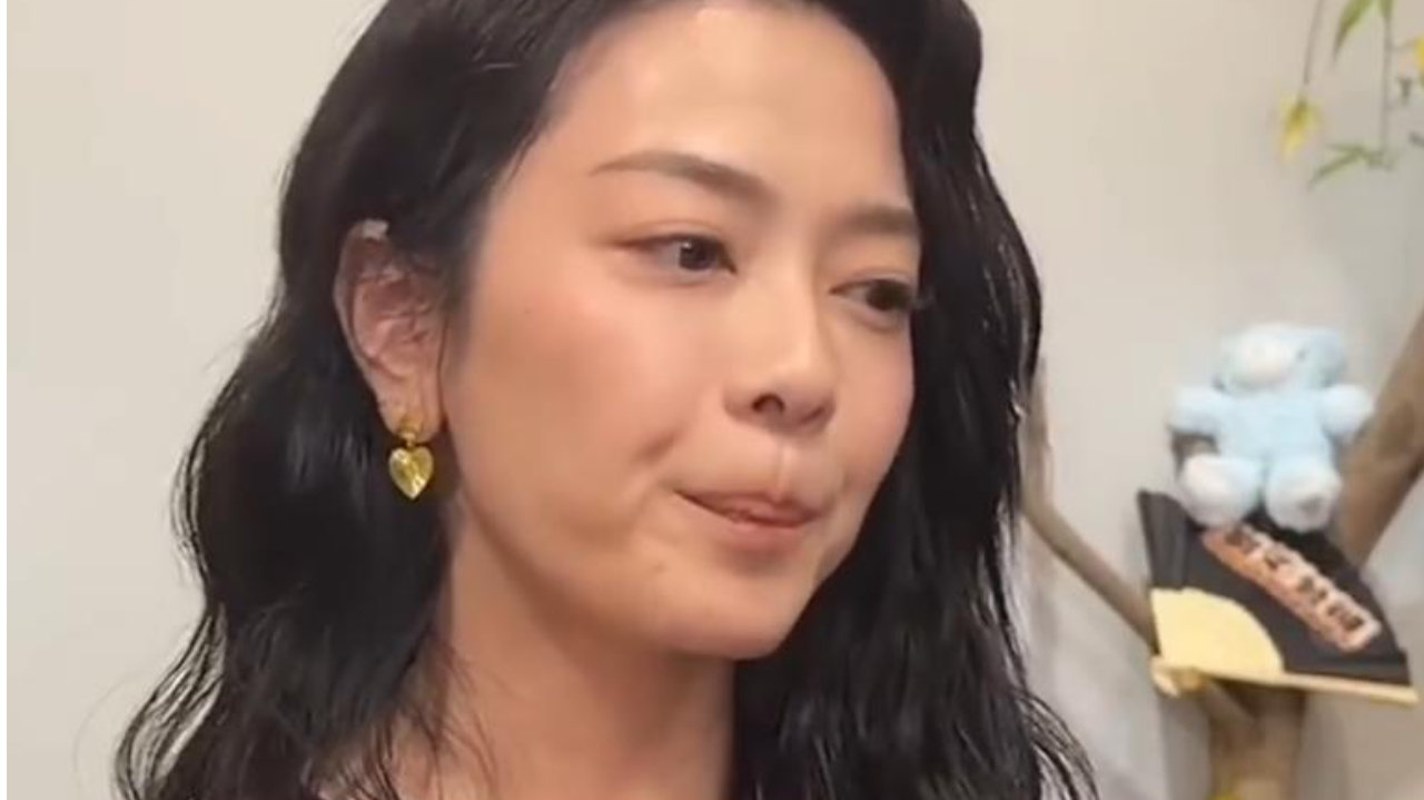 周渝民妻子复出，首次公开回应被诈骗3447万：夫妻没有吵架