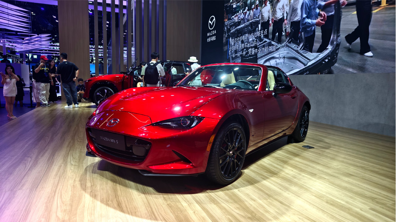 MX-5与EZ-60同台 燃油时代的灵魂在电车里重生？