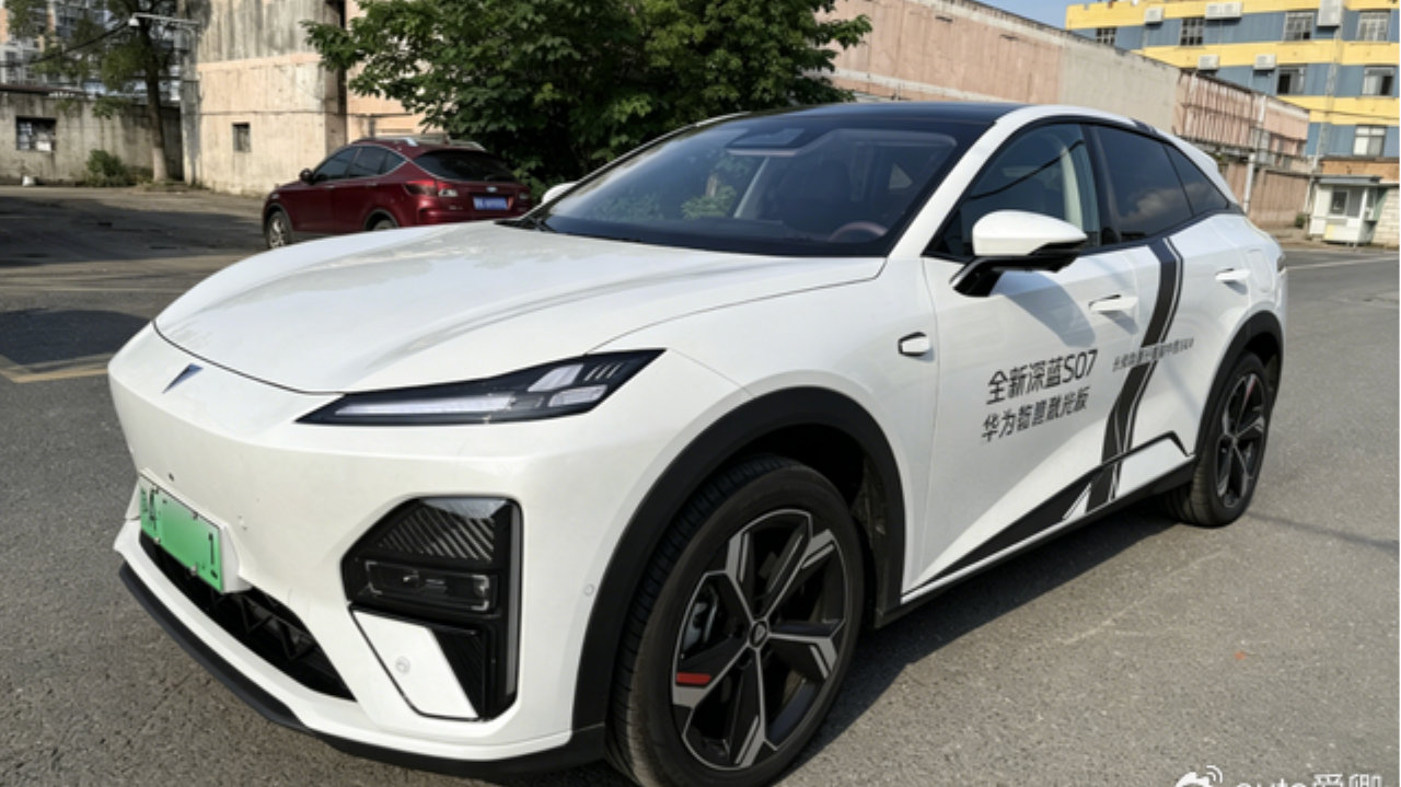 15万级SUV，全新深蓝S07华为乾崑激光版与海狮06DM，谁值得入手？