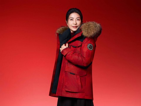 郭晶晶演绎波司登联名羽绒服，飞马逐日设计寓意新年拼搏与温暖