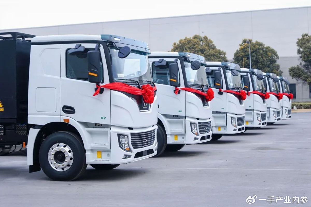 2025新能源重卡1-11月销量：徐工2.6万辆，重汽第4，福田领先东风