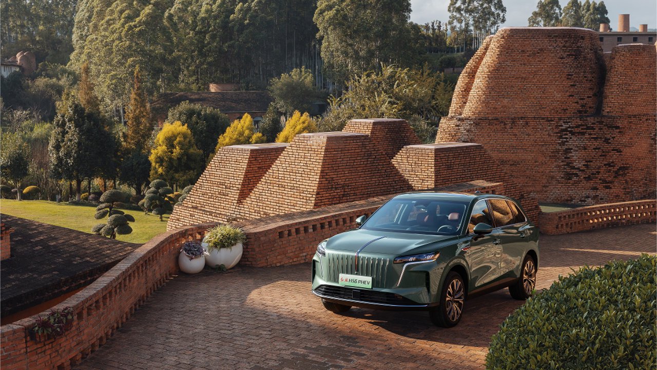 大五座插混SUV 红旗HS6 PHEV正式上市 售价17.88万—22.88万元