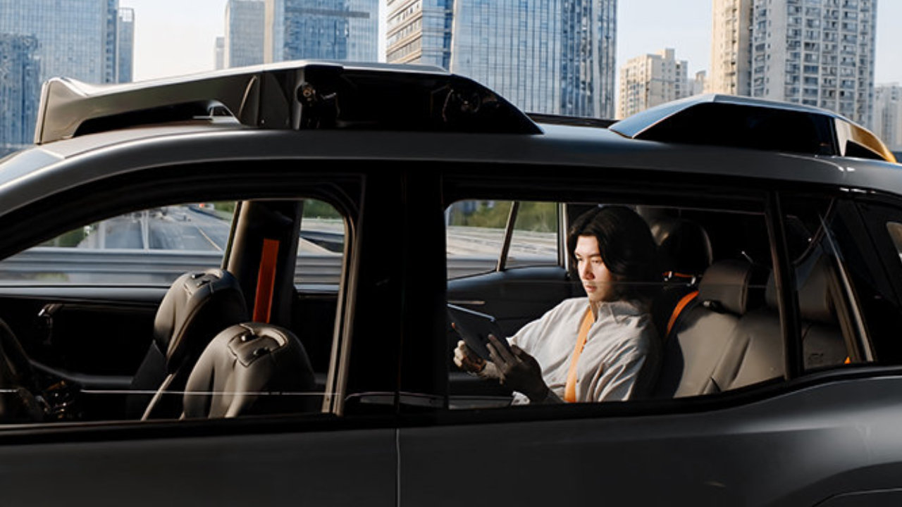 十个速腾聚创激光雷达，滴滴广汽无人车埃安R2全面揭秘