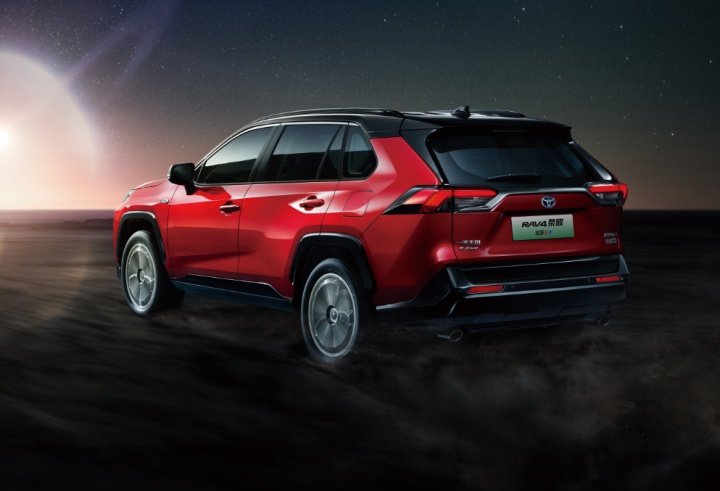 本田CR-V e:PHEV对比丰田RAV4荣放双擎E+