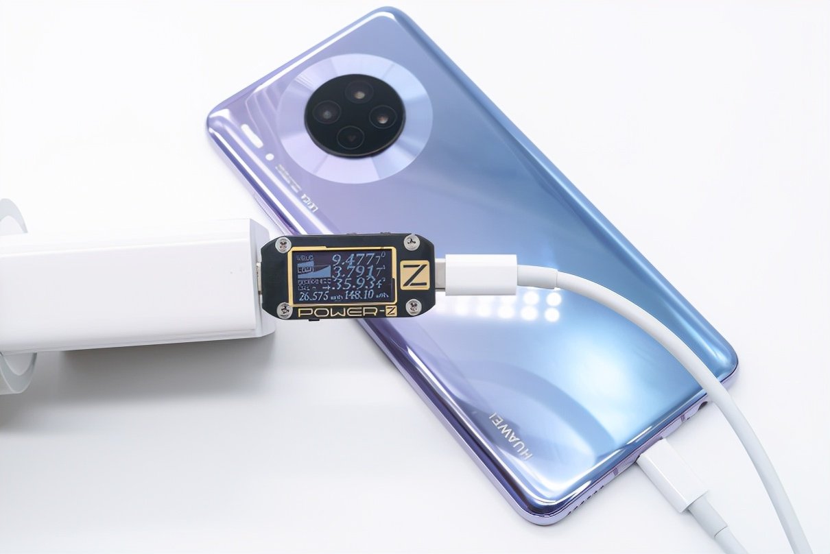 华为mate30充电头,华为p30充电器头 实测在更换了常规5a c to c线材后,为华为mate40 pro充电依旧可以达到