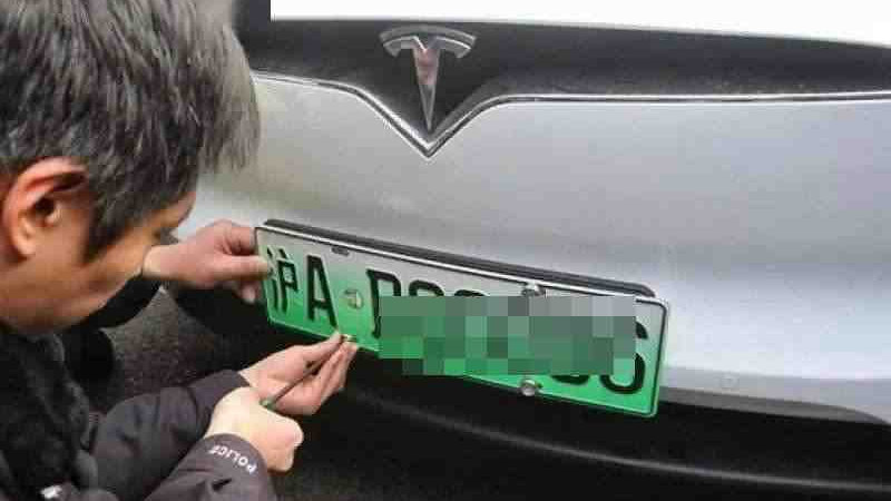 插混和增程式电动不再享有绿牌政策，比亚迪和理想或受冲击