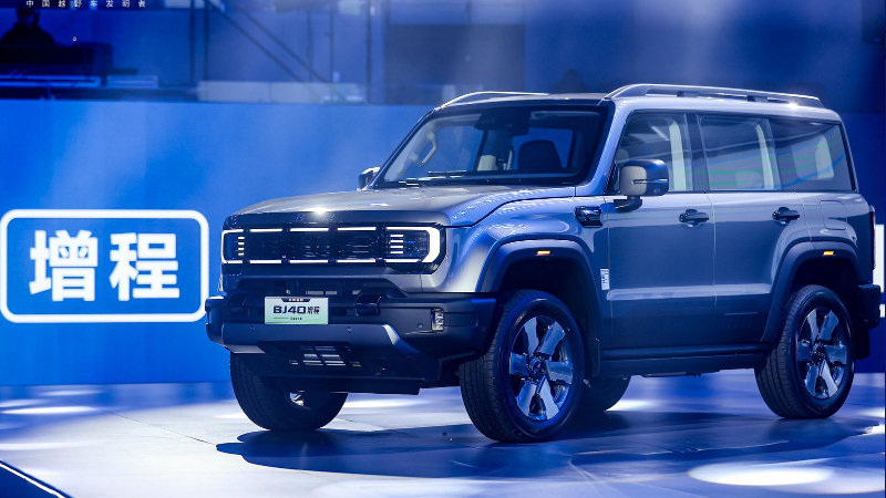 焕新价19.48万！北京越野BJ40增程元境智行上市，三把锁+全时四驱！