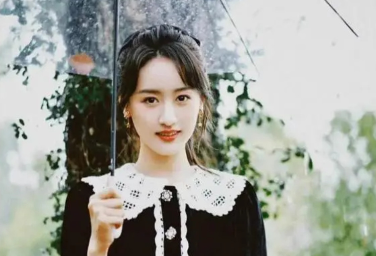 袁冰妍疑似要复出,曾因逃税被罚97万元,如今晒美照引发争议休闲区蓝鸢梦想 - Www.slyday.coM 袁冰妍疑似要复出,曾因逃税被罚97万元,如今晒美照引发争议休闲区蓝鸢梦想 - Www.slyday.coM