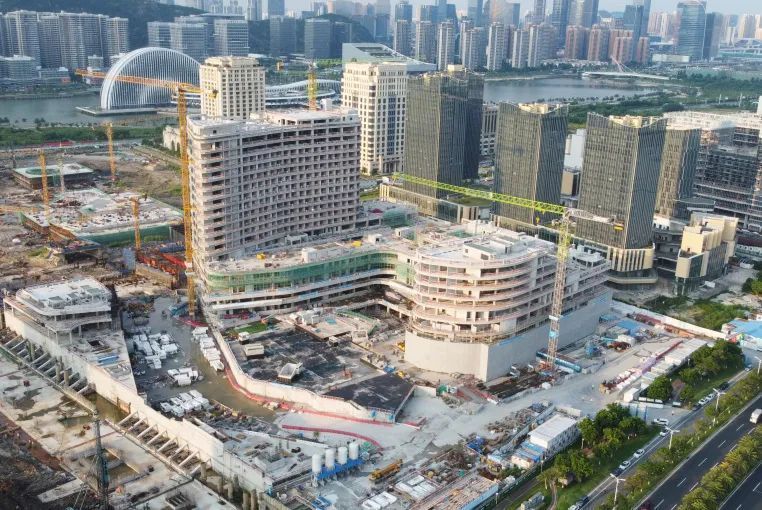 湾区医疗新高地!中建八局助力打造珠海横琴首个国家区域医疗中心|医疗|横琴|中建_新浪新闻