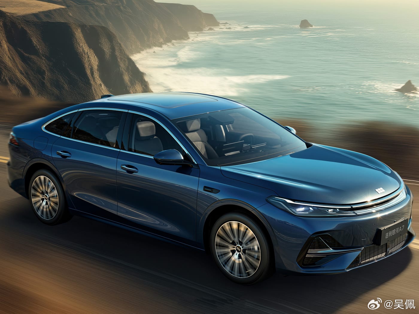 银河A7车长4.9米错位竞争秦