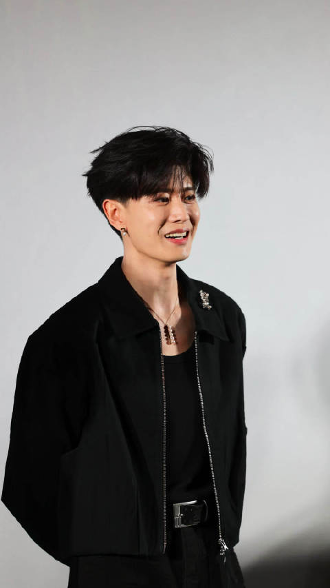 任嘉伦，给嘉人们印记在我手里