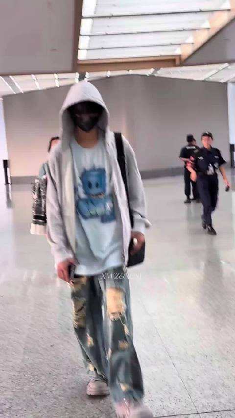 9.2️到达重庆陈奕恒