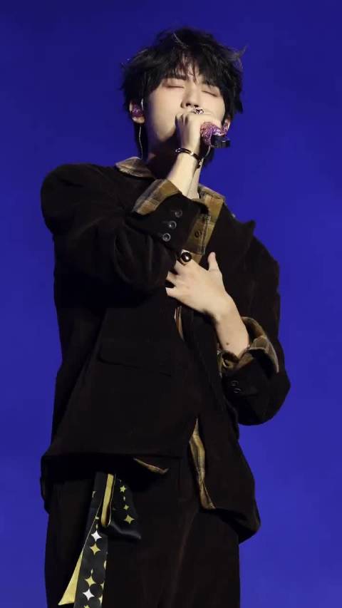 周翊然 《不将就》直拍