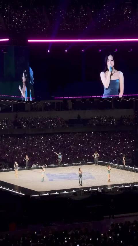 TWICE在台湾高雄演唱蔡依林的《日不落》作为安可！ godmitzu