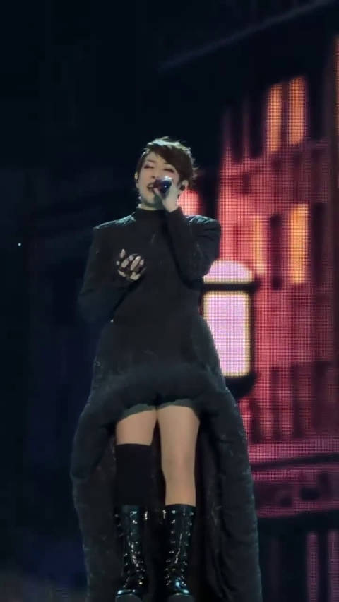 耳帝是被林忆莲福州场的魅力“绑架”了吧！